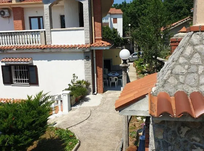 شقة Pobri ماتولي